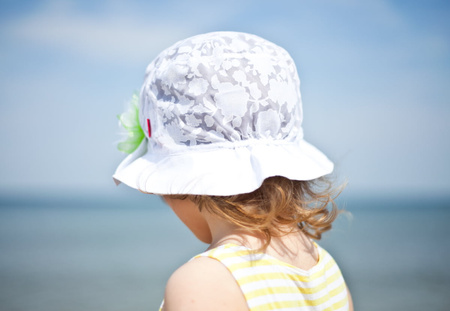 
                    BROEL Rafa kapelusz na lato dziewczynka biało-niebieski
                